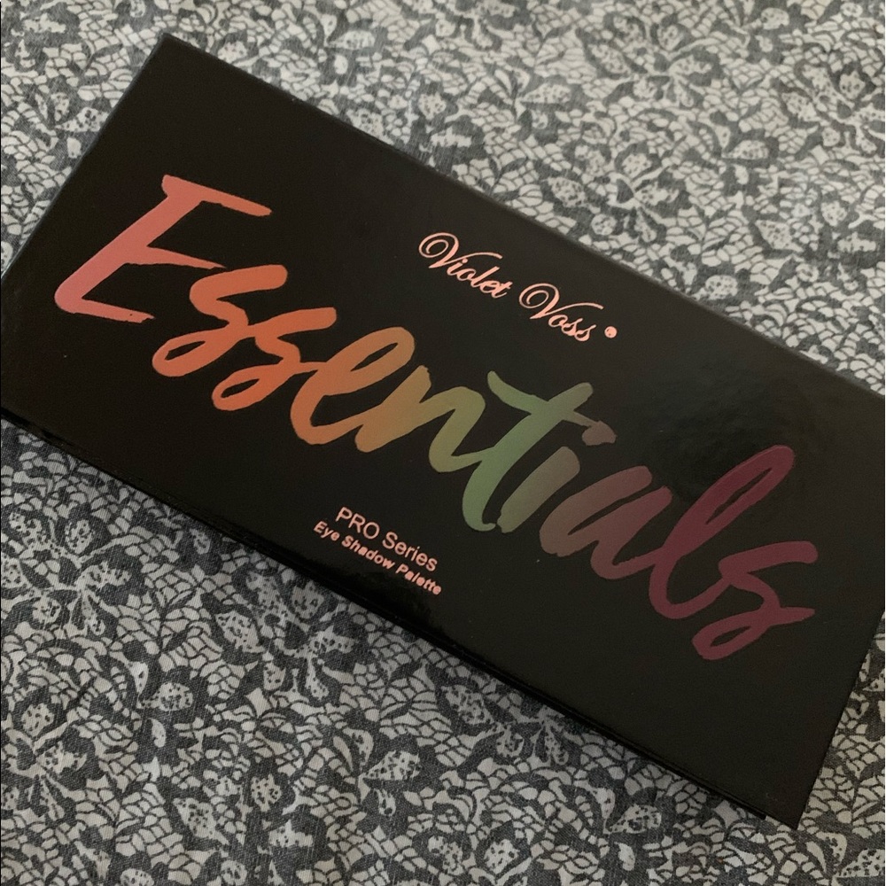 Violet Voss Essentials Pro Series Eyeshadow